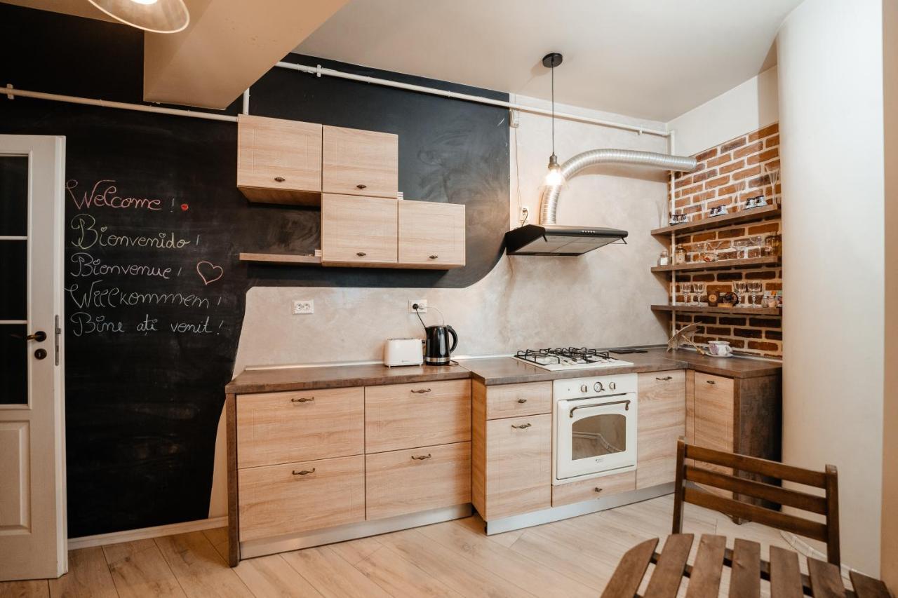 Bright And Cozy Design Apt With Office Apartman Kolozsvár Kültér fotó